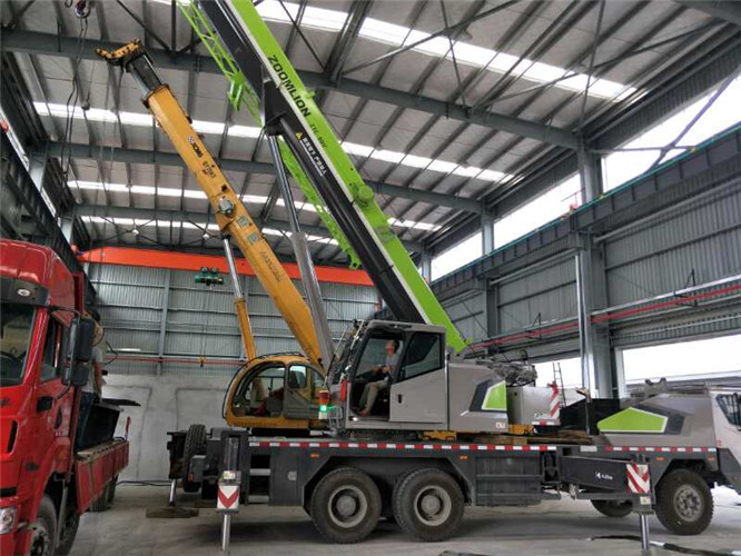 瑶海区高空车出租需要注意哪些安全事项？